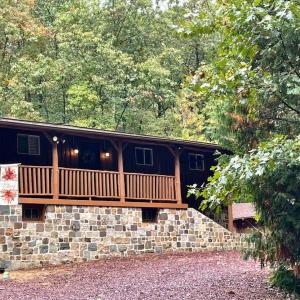 Cozy Log Cabin in Jim Thorpe