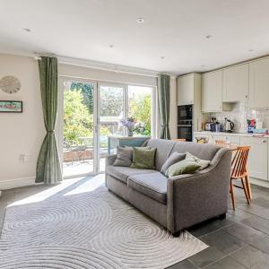 Trinidad, 45 School Road, Coach House
