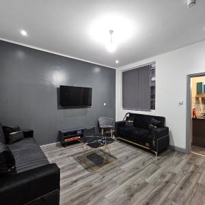 Landcross Co-Living - Private Room Self-Cater