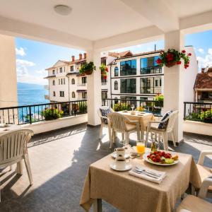 Villa Dudan LakeView Terrace & Parking available