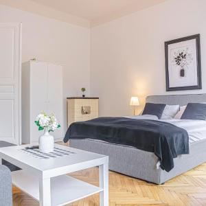 Vibrant 3BR near AKH Hospital - Perfect for Groups