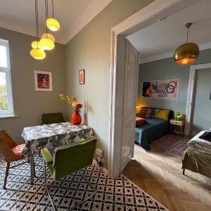 YOONIK APARTMENTS