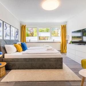 Helles Stadtloft für 3 I 43 qm I Terrasse I 5 Min zur Innenstadt I barrierearm I Terrasse I 1 Schlafzimmer