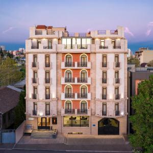 Highgarden Hotel