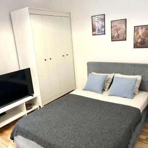 Modern studio near Riga Theater!