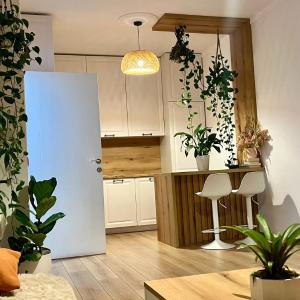 Plant apartment