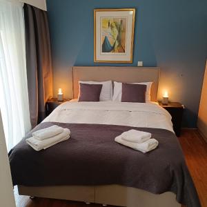 Thissio Hideaway Suite