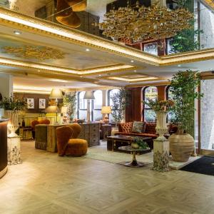 Mayfair House