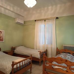 3 beds room with garden 5' from metro