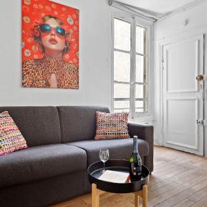 Sevres Cosy studio