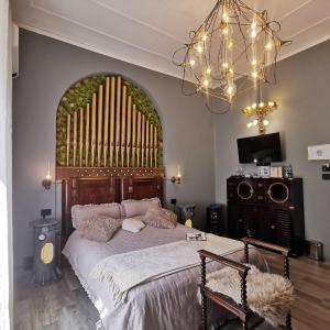 The Kraken Inn - Steampunk Boutique B&B in Bergamo
