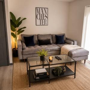 3 bedroom house with parking