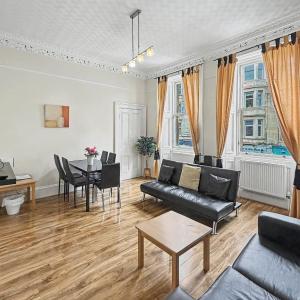 2 Bed Flat in Central Edinburgh