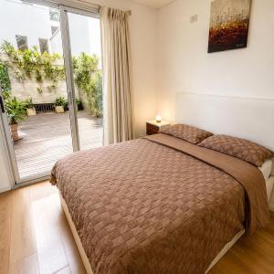 Perla Escondida ahora renovado! patios y parrilla privada, pileta compartida