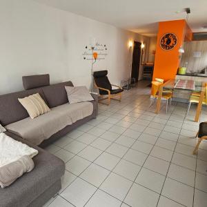 Ferienwohnung Zayetta Orange Cube Nr. 11a