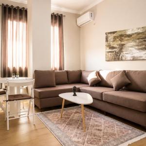 Home Inn Apartment 2 near City Center