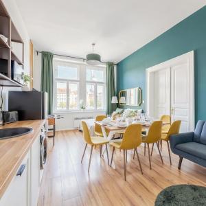 Royal Square View Residence