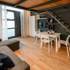 YR Apartments Città Studi - Modern Loft, 3 Min Walk to Duomo Bus