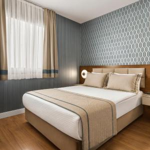 The New Hotel Zeybek