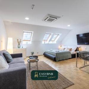 KIP Old Town Modern Studio with Parking & AC by EasyBNB Premium