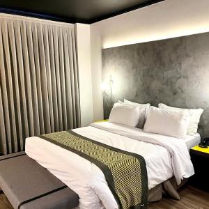 Oasis Tower Hotel