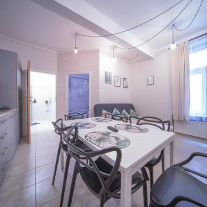 Apartament Izaaka