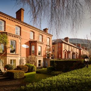 Ariel House