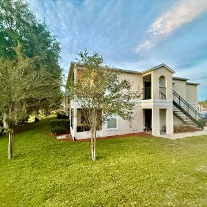 Grand Holiday 3BR Palms Condo near Disney Parks