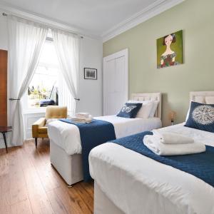 Cozy with Character Vibrant Cottage Style Flat at Leith Links Park