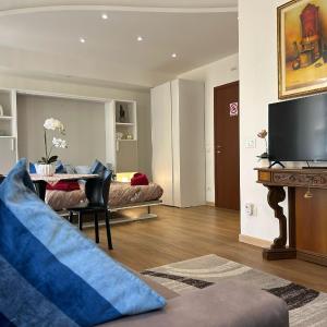 Valverde Apartment and Rooms