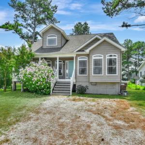 Teal Cottage