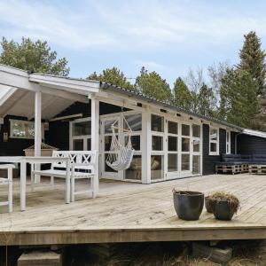Charming Holiday Home Near Stenstrup Beach