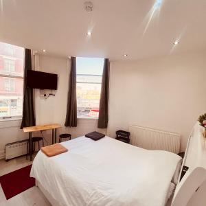 Y2 rest house ltd