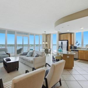 Lagoon Tower 1002