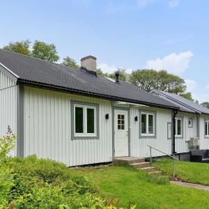 Beautiful Home In Båstad With Sauna