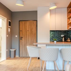 Vix Property - IBF Lake Suite Luxurious, Beach Apartment