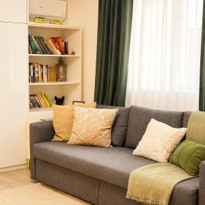 Zoy's house