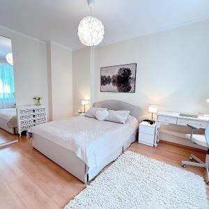 Elegant and bright flat in a quiet area