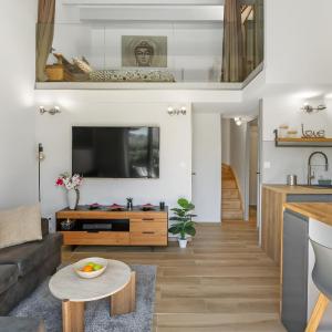 Grand duplex T3 les Estivales proche naturiste