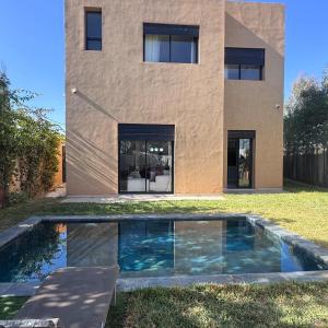 Villa moderne, calme, piscine & vue Atlas