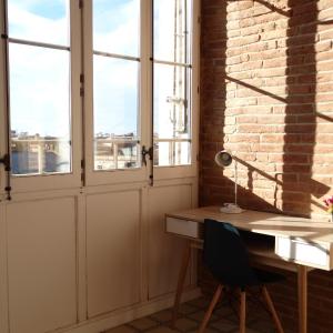 Feel at Sants Apartments