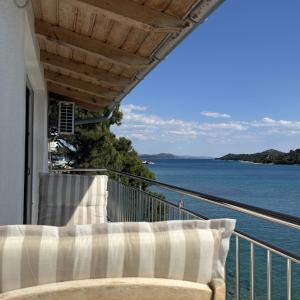Studio apartment in Tribunj with sea view, balcony, air conditioning, WiFi 68-1