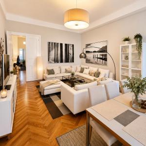 DOMIRA Four Reasons apartment