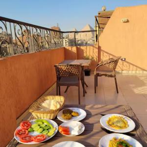 Pyramids Road Guest House