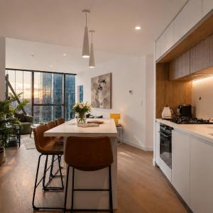 Boutique Luxury CBD Stay Heated Pool Gym Sauna