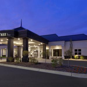 DoubleTree by Hilton Hotel Detroit Novi