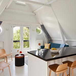 YAYS Amsterdam Salthouse Canal by Numa