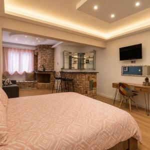 Ririka Athens Homes - Boutique Apartments in Historic Psyrri near Monastiraki Metro