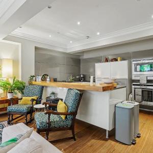 Elegant West End Flat in Glasgow