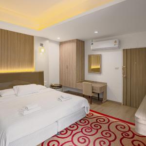 Royal Garden Home Hotel